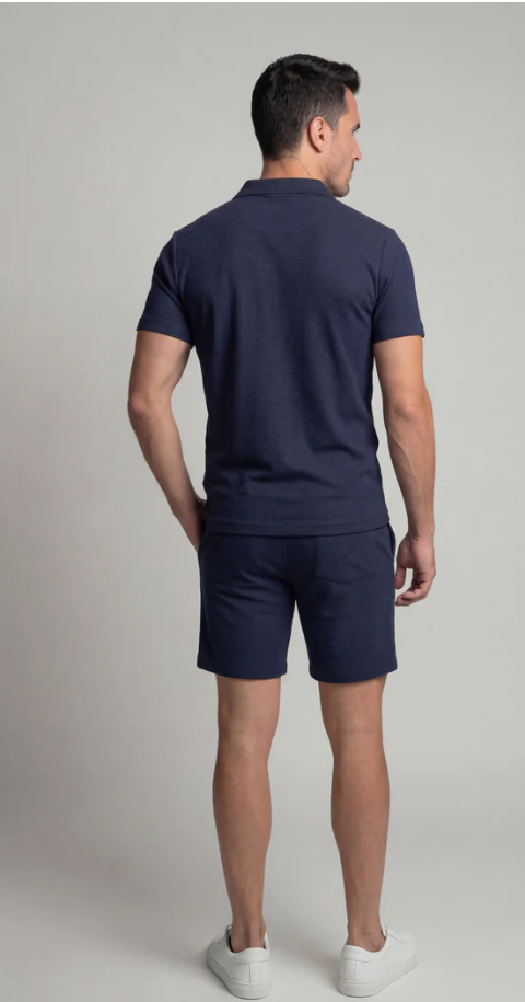 Elegante conjunto de polo